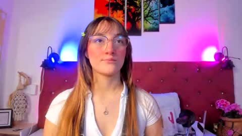 Snapshot of ruth_harvey chatting on 11-20-25, 01:33 Ruth online show from 11-20-25, 01:33