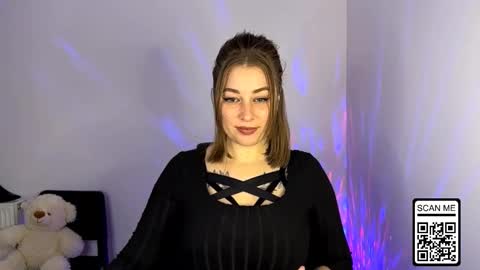 Nika online show from 10-23-25, 01:43