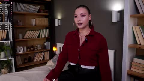 Emma online show from 09-16-25, 01:01