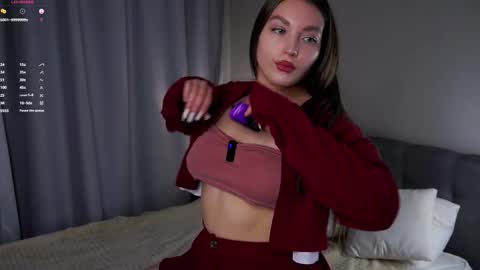 Emma online show from 09-19-25, 01:12