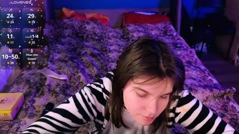 Snapshot of ruyjin_choi chatting on 12-17-24, 01:16 Ruyjin online show from 12-17-24, 01:16
