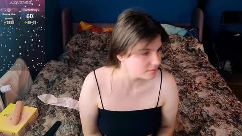Snapshot of ruyjin_choi chatting on 12-18-24, 11:45 Ruyjin online show from 12-18-24, 11:45