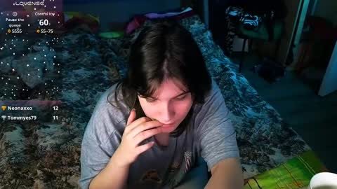 Snapshot of ruyjin_choi chatting on 12-27-24, 05:37 Ruyjin online show from 12-27-24, 05:37