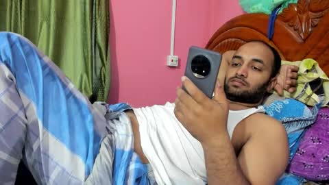 Snapshot of rwb17 chatting on 10-30-25, 08:27 rwb17 online show from 10-30-25, 08:27