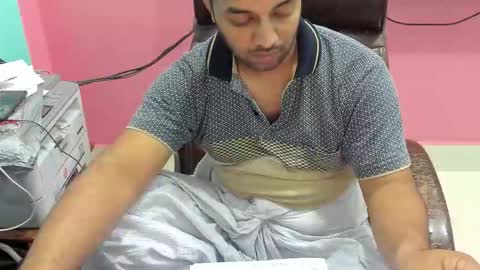 Snapshot of rwb17 chatting on 11-18-25, 03:49 rwb17 online show from 11-18-25, 03:49