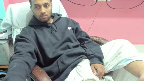 Snapshot of rwb17 chatting on 11-20-25, 01:55 rwb17 online show from 11-20-25, 01:55