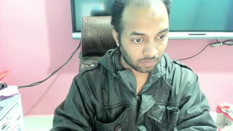 Snapshot of rwb17 chatting on 12-16-25, 12:54 rwb17 online show from 12-16-25, 12:54