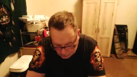 Snapshot of rwzar_0712 chatting on 09-25-25, 01:20 rwzar_0712 online show from 09-25-25, 01:20