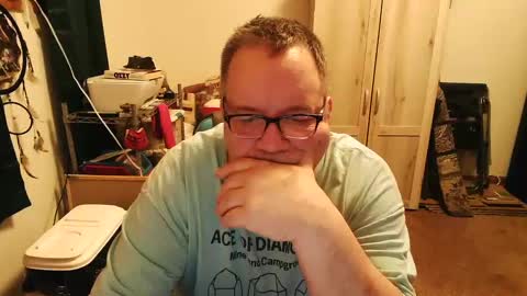 Snapshot of rwzar_0712 chatting on 10-02-25, 01:01 rwzar_0712 online show from 10-02-25, 01:01