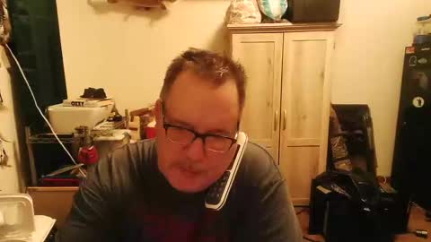 Snapshot of rwzar_0712 chatting on 10-05-25, 03:27 rwzar_0712 online show from 10-05-25, 03:27