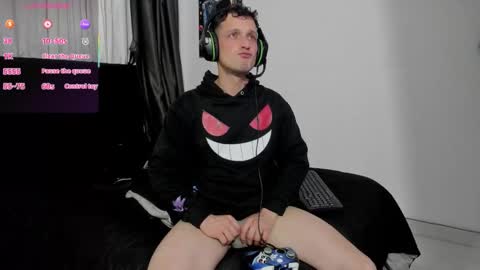 Ryan 15 online show from 11-05-25, 02:11