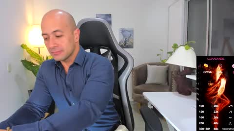 ryan_master_ online show from 12-31-24, 08:04