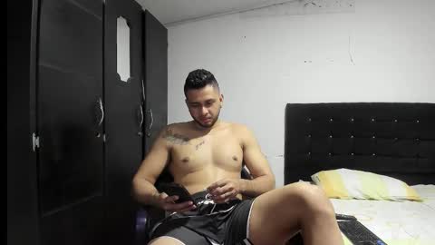 ryan_xc1 online show from 11-07-25, 02:33