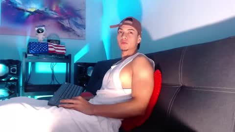 Snapshot of ryangreys01 chatting on 11-27-25, 03:25 Ryan online show from 11-27-25, 03:25