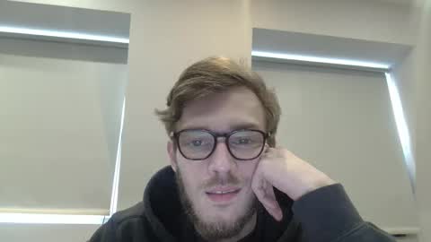 Snapshot of ryanogorman5858 chatting on 02-26-25, 01:41 anonomousstoneruk online show from 02-26-25, 01:41