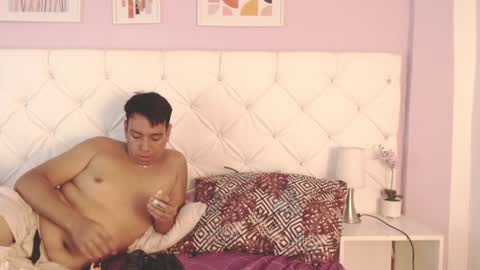 Ryder and Violet online show from 02-04-25, 02:28