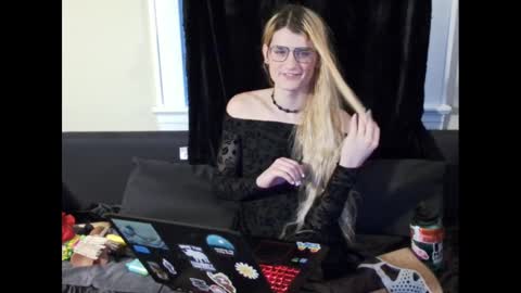Ryn Michele online show from 12-18-24, 12:29