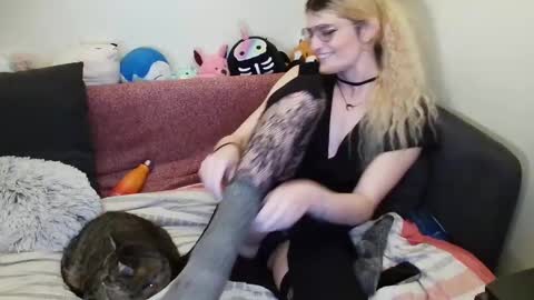 Ryn Michele online show from 01-14-25, 11:48