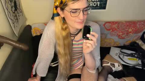 Ryn Michele online show from 02-16-25, 03:05
