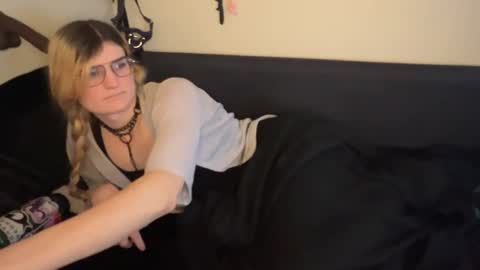 Ryn Michele online show from 02-25-25, 03:49