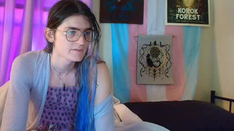 Ryn Michele online show from 09-17-25, 05:03