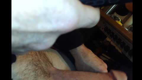 Snapshot of rynoxox chatting on 12-29-24, 10:03 rynoxox online show from 12-29-24, 10:03