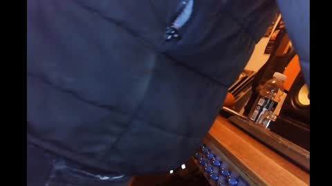 Snapshot of rynoxox chatting on 02-19-25, 07:28 rynoxox online show from 02-19-25, 07:28