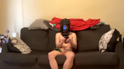 SEXY WELDER online show from 02-19-25, 05:38