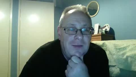 Snapshot of s536sny18 chatting on 12-31-24, 04:35 s536sny18 online show from 12-31-24, 04:35