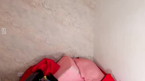 s_sofia_ online show from 02-15-25, 07:17