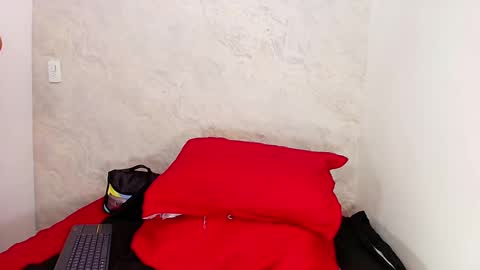 s_sofia_ online show from 02-19-25, 07:27