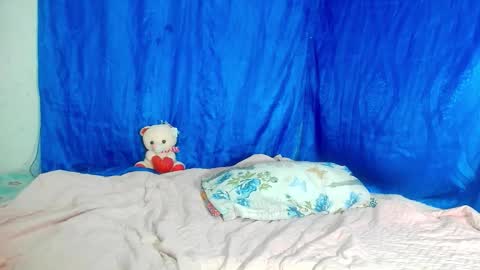 Snapshot of s_sofiaa_ chatting on 10-31-25, 06:25 sofia online show from 10-31-25, 06:25