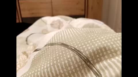 Snapshot of s_xp__ chatting on 12-17-25, 05:46 s_xp__ online show from 12-17-25, 05:46