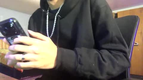 Snapshot of saasbutt chatting on 11-03-25, 11:48 saasbutt online show from 11-03-25, 11:48