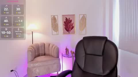 Snapshot of sabrina_nova chatting on 10-30-25, 07:58 Sabrina online show from 10-30-25, 07:58