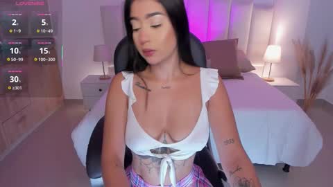 Snapshot of sabrina_nova chatting on 11-26-25, 07:37 Sabrina online show from 11-26-25, 07:37