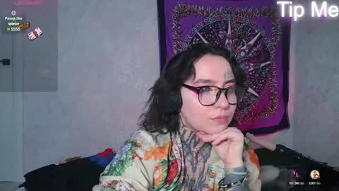 Lilith Solar online show from 01-26-25, 01:04