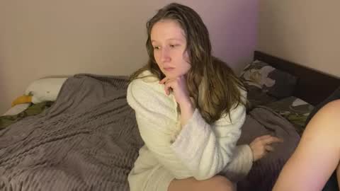 Snapshot of sabrinaanddaniel chatting on 11-28-25, 06:43 SabrinaDaniel online show from 11-28-25, 06:43