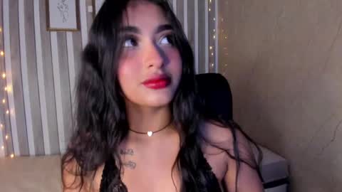 mariana  online show from 02-11-25, 11:22