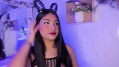 mariana  online show from 10-18-25, 03:31