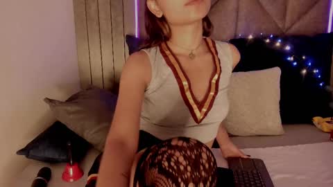 S A B R I N A  online show from 02-25-25, 11:19
