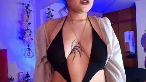 Sabrina  online show from 09-26-25, 11:36