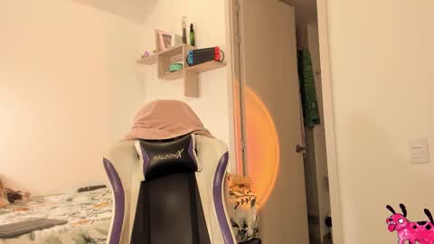 Snapshot of sabrinawiid chatting on 11-05-25, 12:10 Sabrina online show from 11-05-25, 12:10