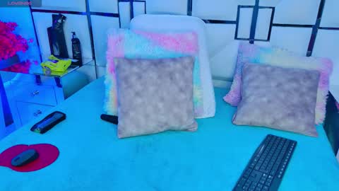 Sabrinna online show from 12-02-25, 07:20