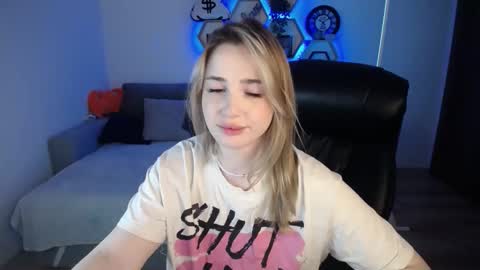 Sabrina Violet online show from 12-26-24, 12:16