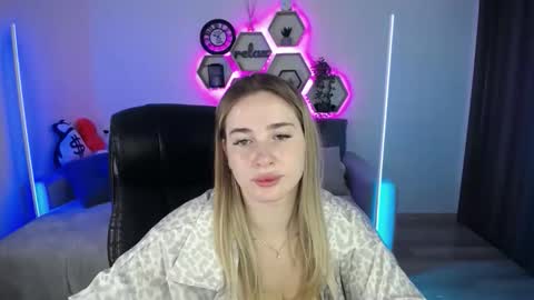 Sabrina Violet online show from 09-15-25, 08:03