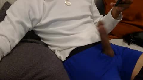 Dee online show from 10-31-25, 09:10