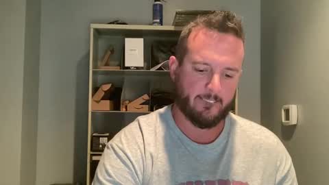 Snapshot of sacredroses chatting on 10-15-25, 03:06 sacredroses online show from 10-15-25, 03:06