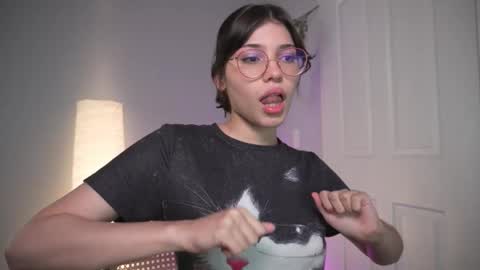 An  online show from 01-15-26, 04:28