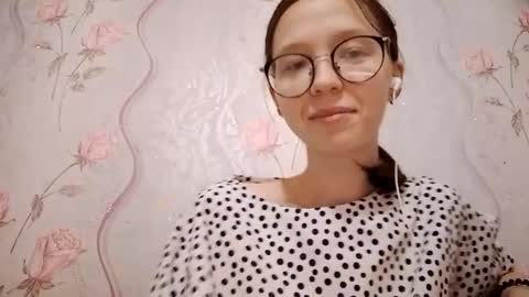 Snapshot of sadieheidebrink chatting on 10-28-25, 05:37 Judy online show from 10-28-25, 05:37